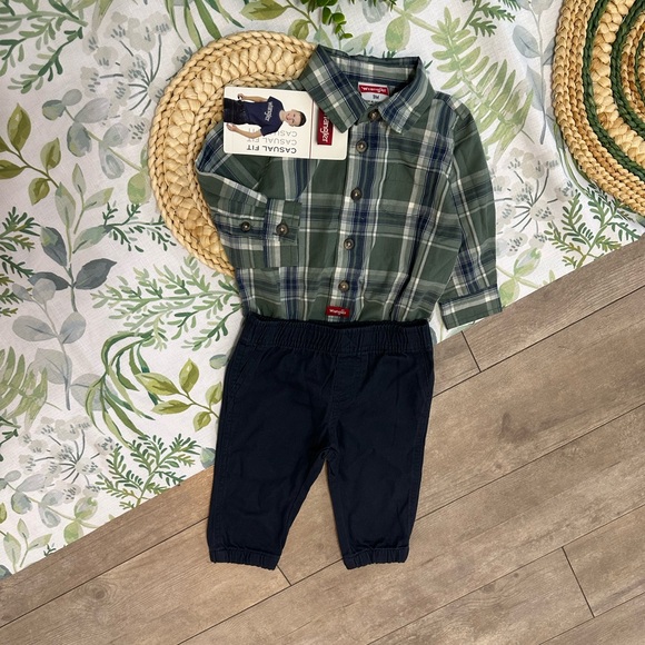 Wrangler Green Plaid Shirt and Dark Blue Pants - Picture 6 of 16